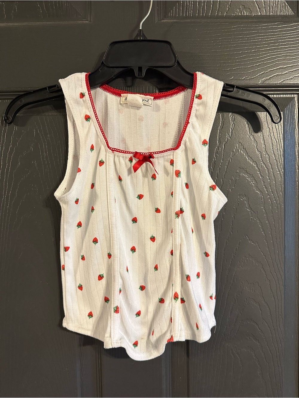 Vintage White Strawberry-Print Sleeveless Tank Top
